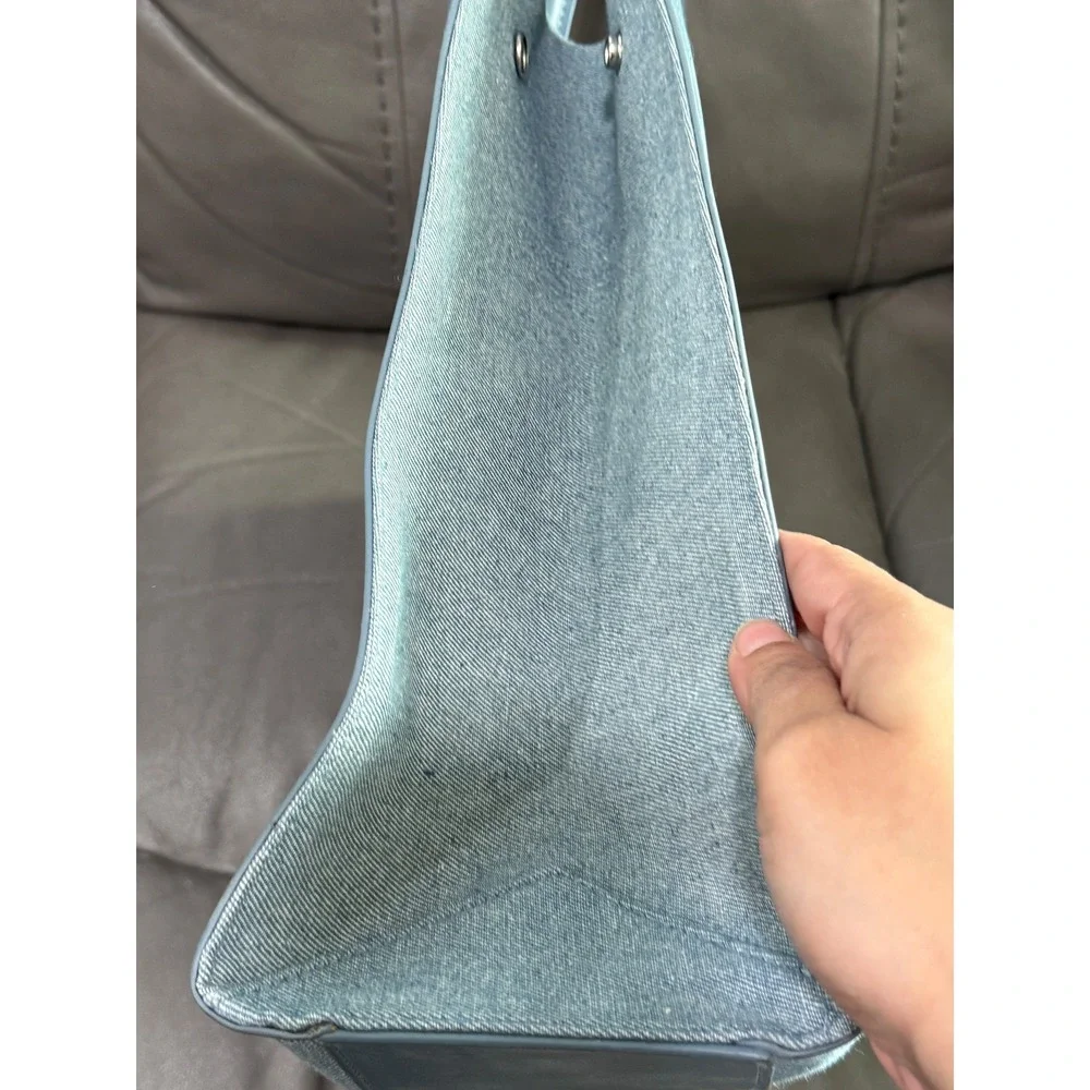 Steve Madden Denim Tote Bag Light Wash Casual‎ Everyday Carryall